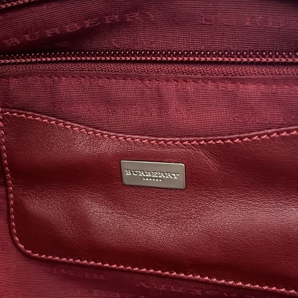 Burberry fabric twill, tote, cream, black, and red - Picture 3 of 6